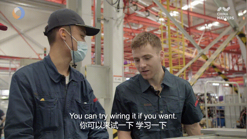 lAHPDhmOw1SxZefNAeDNA1Y_854_480.gif